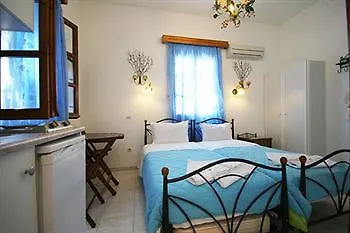 Hotel apartamentowy Bourgos Naxos City