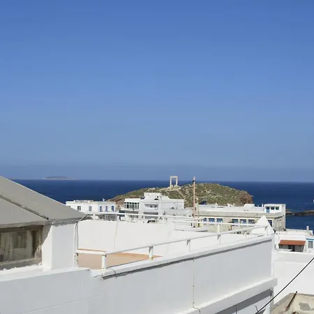 Hotel apartamentowy Bourgos Naxos City