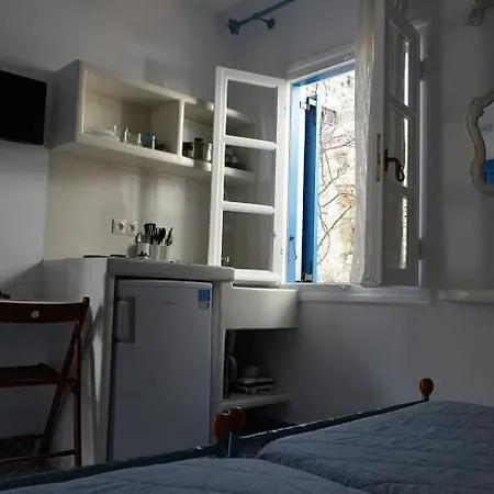 Bourgos Hotel apartamentowy Naxos City